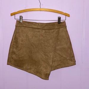 GORGEOUS SUEDE SKORT!✨